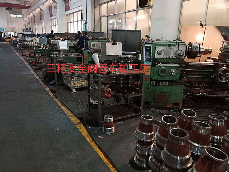安全閥普車加工區(qū)